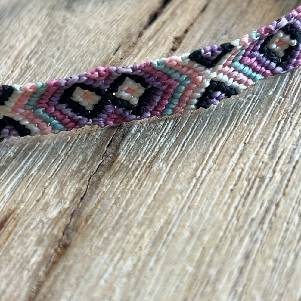 Pura Vida Bracelet Bundle Purple Lavender Macrame Braided Wave Charm Woven Rare - Picture 5 of 7